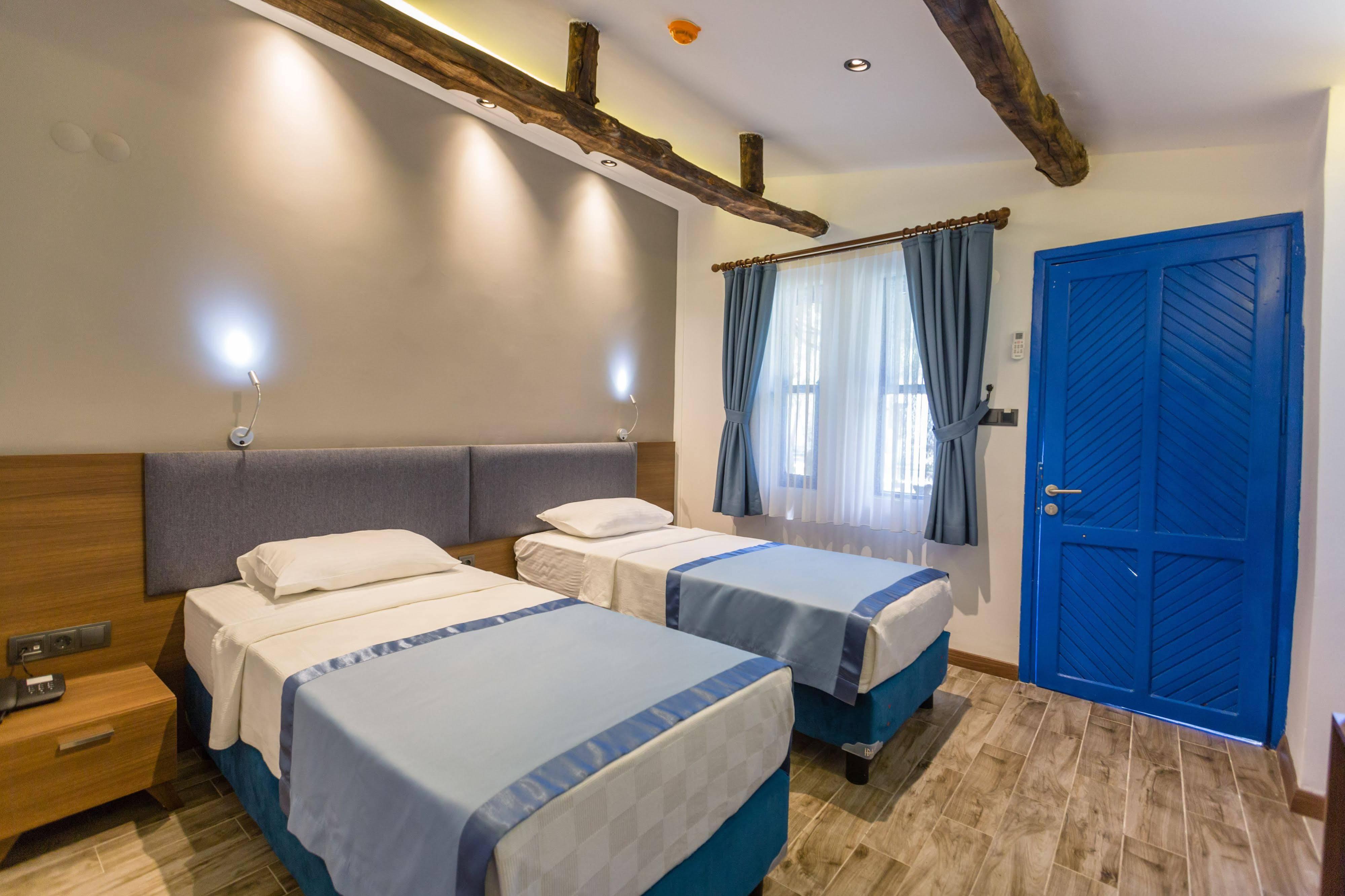 Risus Garden Marina Hotel Kuşadası Ngoại thất bức ảnh